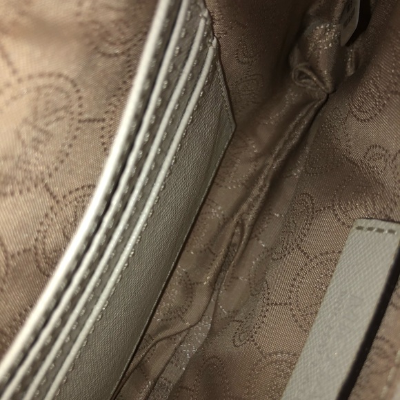 New! Michael Kors Bag - Picture 3 of 5